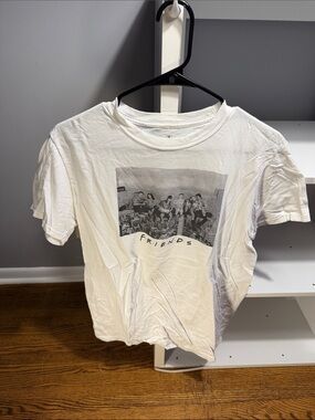 FRIENDS White Crewneck Graphic Tee with Cast Photo